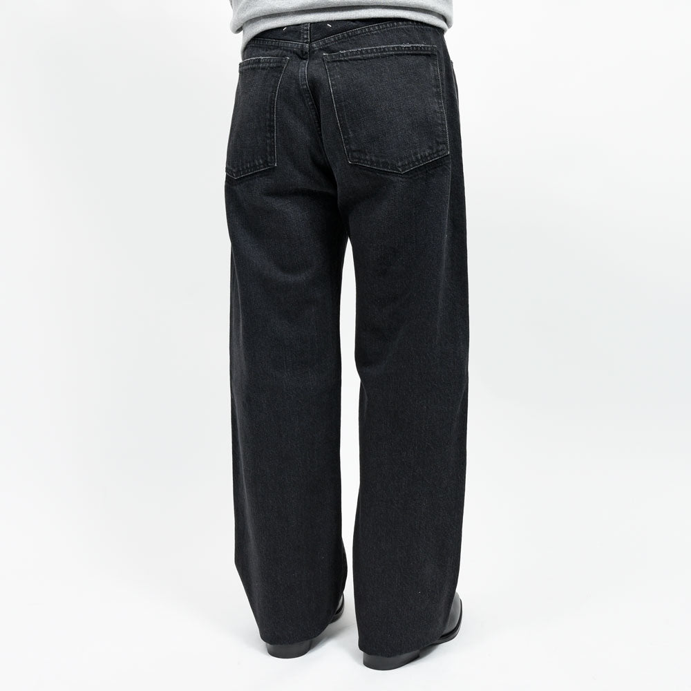 Maison Margiela(メゾン マルジェラ) ストレートレッグジーンズ S50LA0243M30040 13052400144
