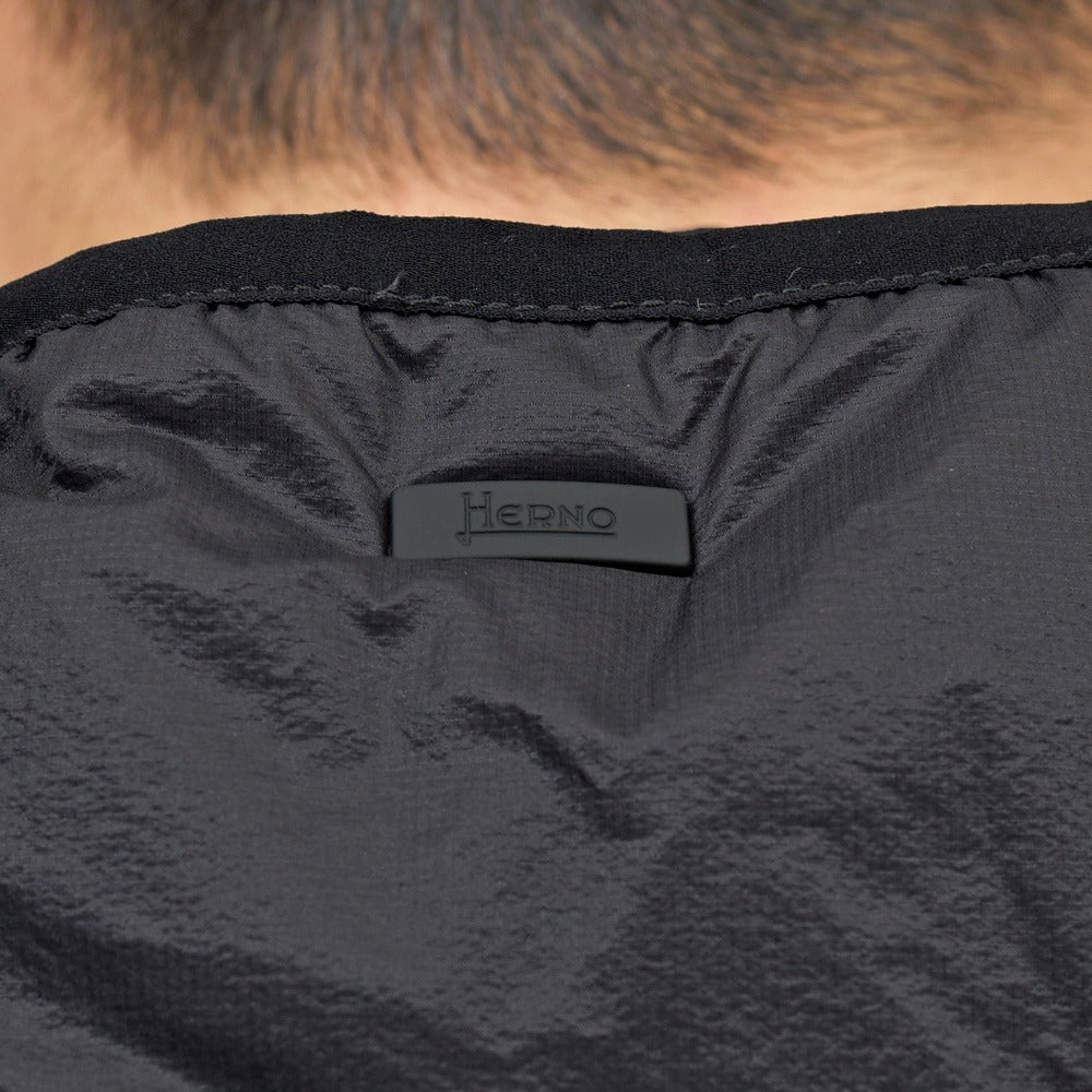 HERNO(ヘルノ) ウォーターレペレントライトウェイトリップストップナイロンパデッドフーディーブルゾン GI000575U-12812Z 14056005132