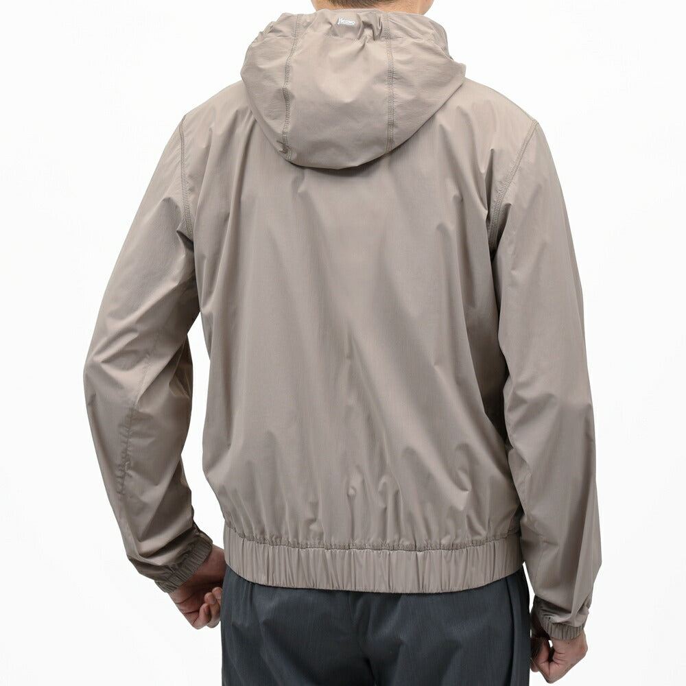 HERNO(ヘルノ) ウォーターレペレントストレッチライトナイロンヨットパーカ GI000656U-12882S 14061003132