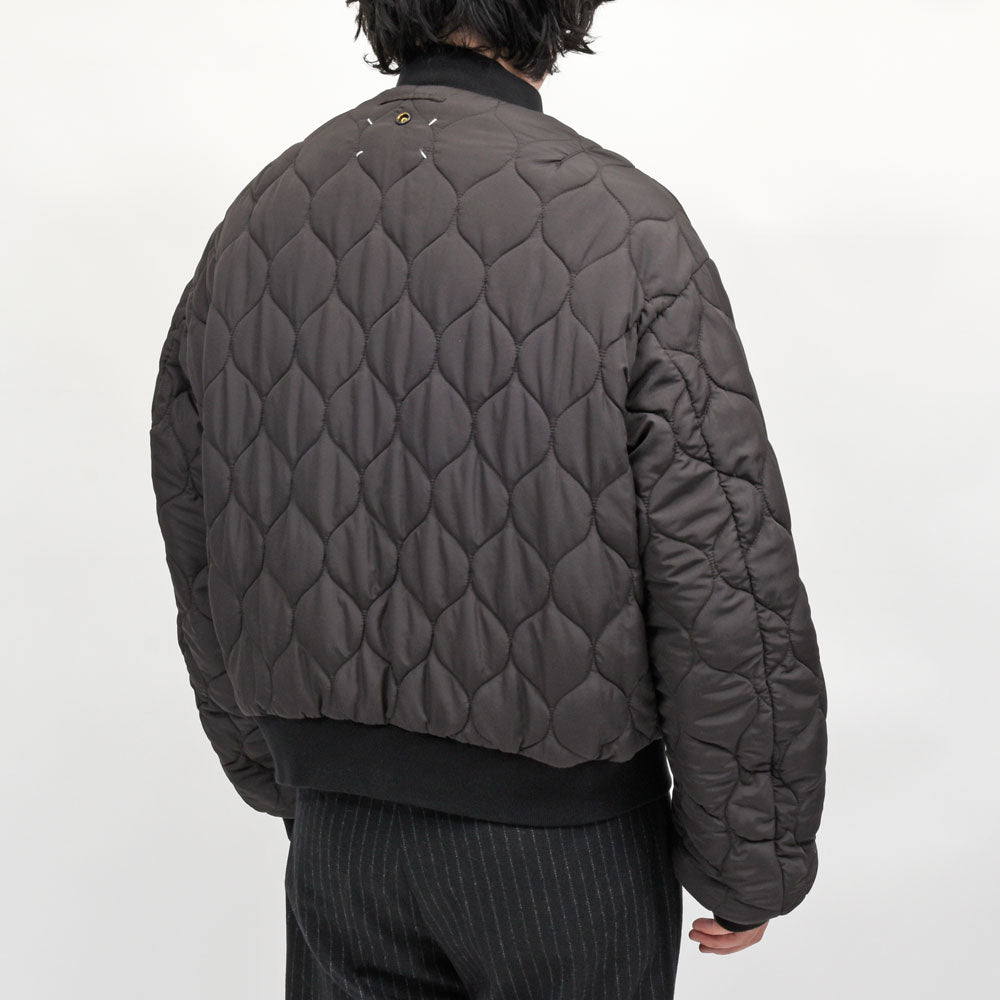 Maison Margiela(メゾン マルジェラ)リバーシブル ボンバージャケット S50AM0662M35923 14062400144