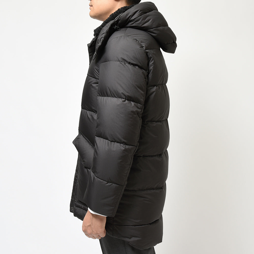 EMMETI エンメティ BORDEAUX ナイロン×ナッパレザー×ムートン デタッチャブルフード ダウンジャケット