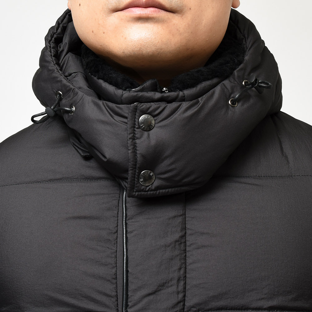 EMMETI エンメティ BORDEAUX ナイロン×ナッパレザー×ムートン デタッチャブルフード ダウンジャケット