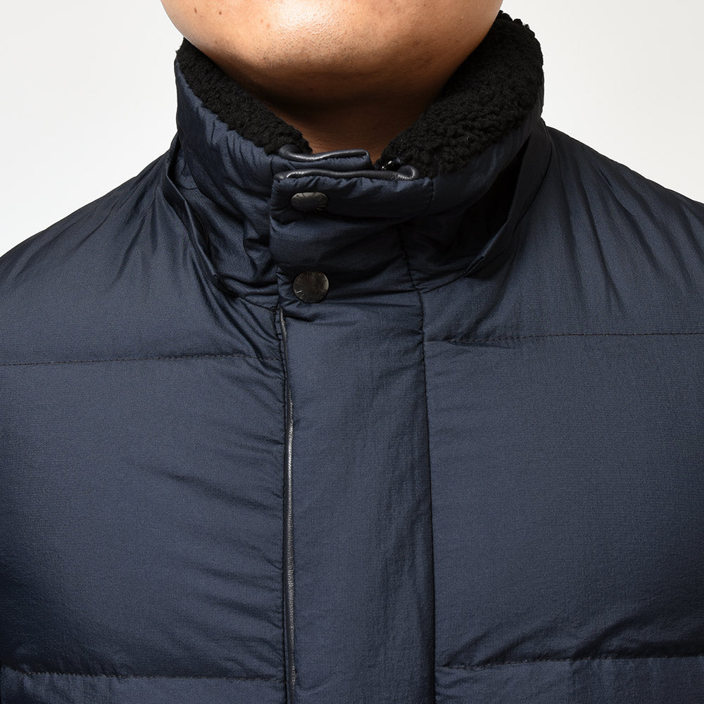EMMETI エンメティ BORDEAUX ナイロン×ナッパレザー×ムートン デタッチャブルフード ダウンジャケット