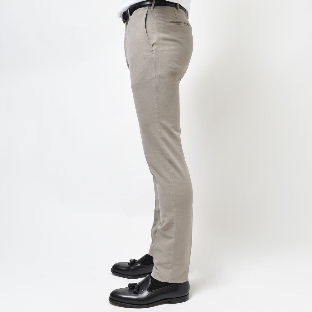 INCOTEX(インコテックス) SLIM FIT ガーメントダイストレッチコットンドスキンテーパードパンツ 1W0030-4539A