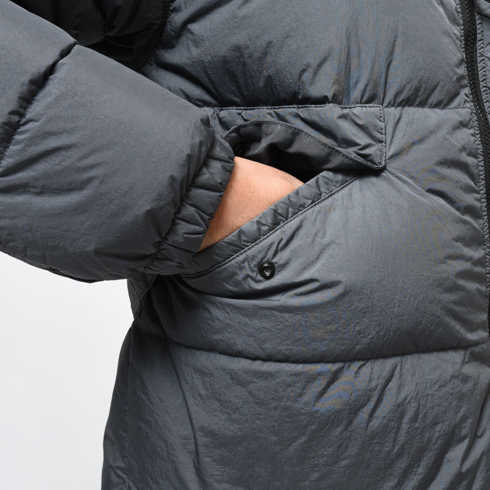 STONE ISLAND(ストーンアイランド) ガーメントダイナイロンレップススタンドカラーダウンジャケット 79-154-06-23
