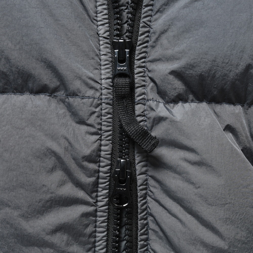 STONE ISLAND(ストーンアイランド) ガーメントダイナイロンレップススタンドカラーダウンジャケット 79-154-06-23