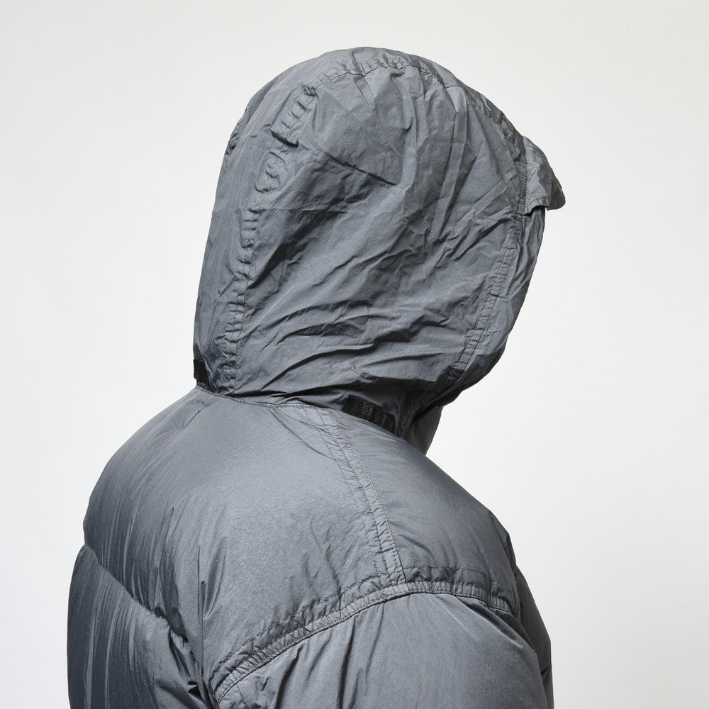 STONE ISLAND(ストーンアイランド) ガーメントダイナイロンレップススタンドカラーダウンジャケット 79-154-06-23
