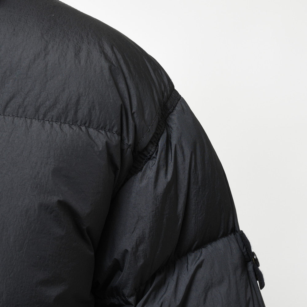 STONE ISLAND(ストーンアイランド) ガーメントダイナイロンレップススタンドカラーダウンジャケット 79-154-06-23