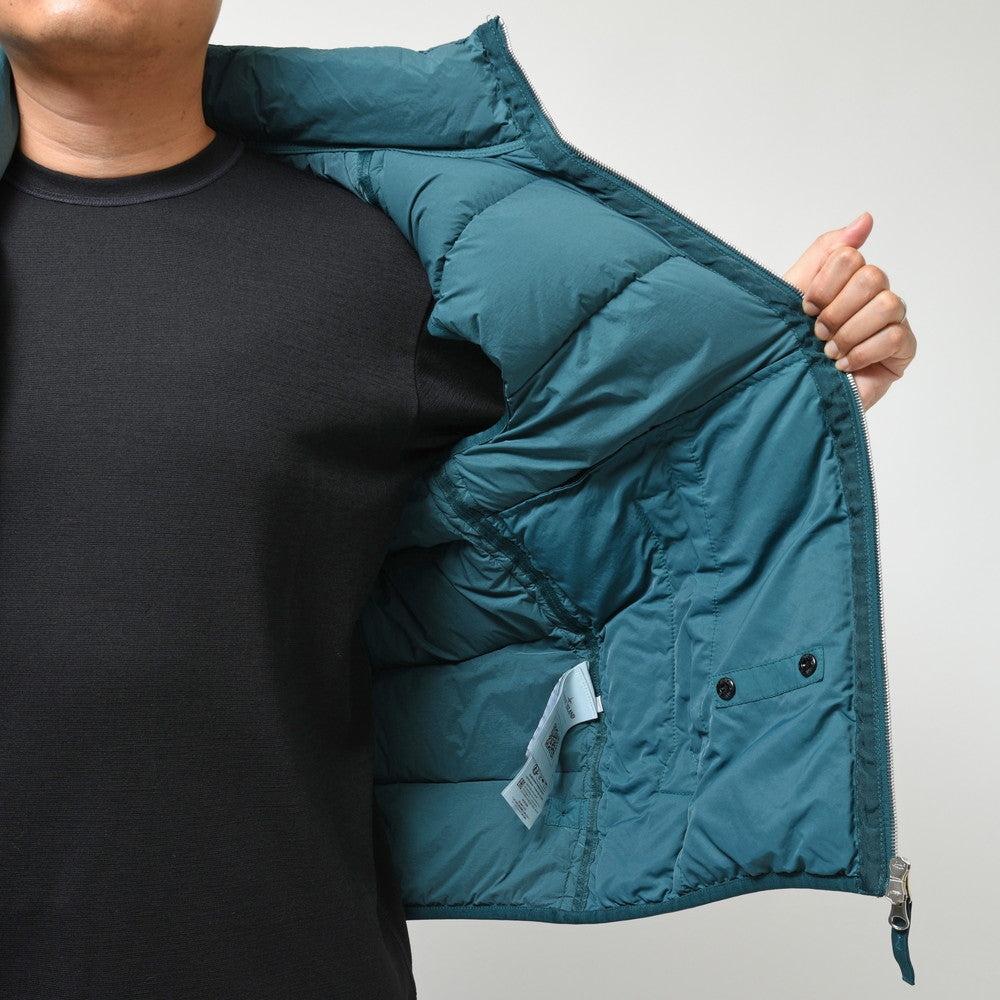 STONE ISLAND(ストーンアイランド) ガーメントダイシームレスダウンベスト 79-15G-14-28