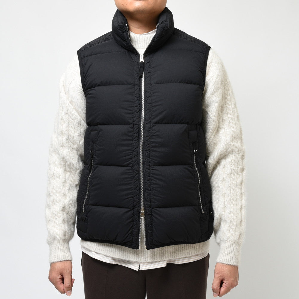 STONE ISLAND(ストーンアイランド) ガーメントダイシームレスダウンベスト 79-15G-14-28