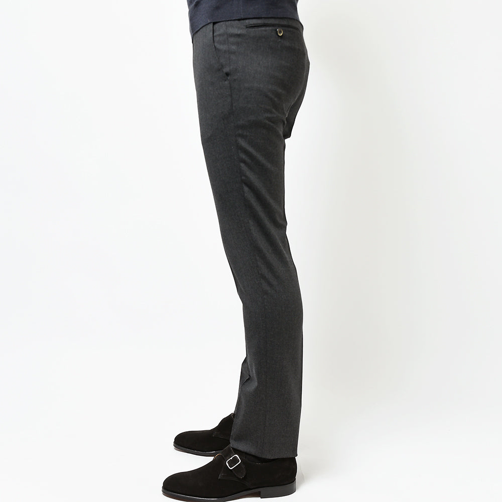 PT TORINO ピーティー トリノ Travel ウォッシャブルライトテクノウールフランネル ストレッチ ノープリーツ ドレスパンツ SUPERSLIM FIT