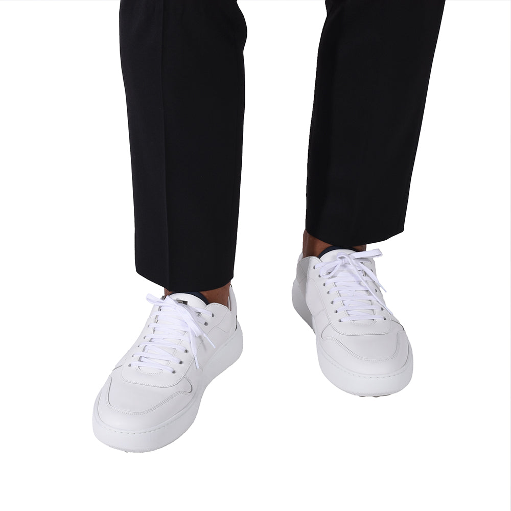 ヘルノ / レースアップ レザースニーカー(モノグラム柄入り)/ホワイト×ネイビー/SH001UM-SHOE6+12600W