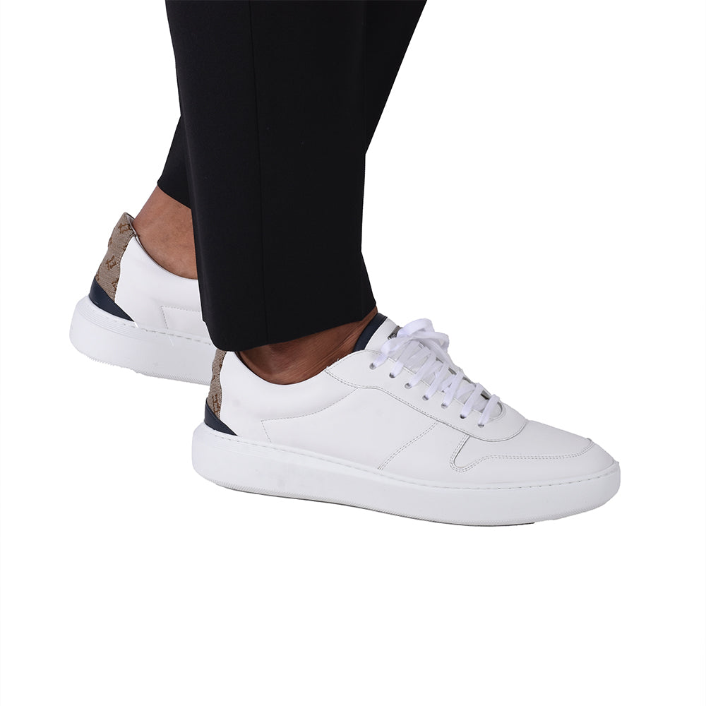 ヘルノ / レースアップ レザースニーカー(モノグラム柄入り)/ホワイト×ネイビー/SH001UM-SHOE6+12600W