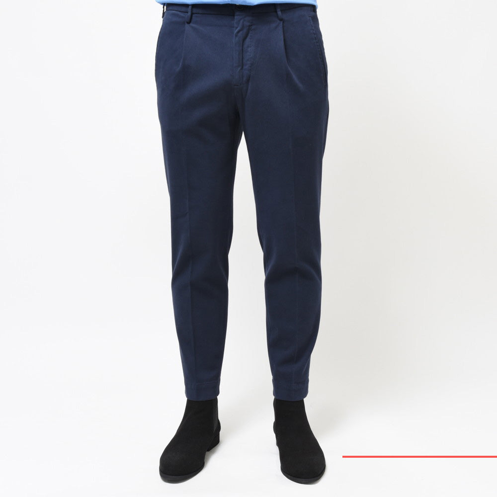 INCOTEX(インコテックス) TAPERED FIT ガーメントダイコトンストレッチソフトギャバジン1プリーツテーパードクロップドパンツ 82517