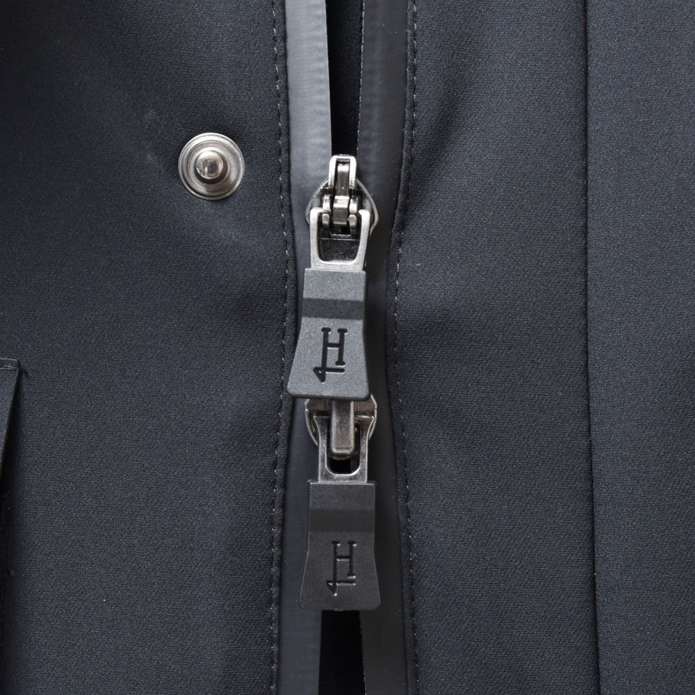HERNO(ヘルノ) Laminarラミナー ウォーターレペレントストレッチナイロンスタンドカラーダウンブルゾン PI00327UL-12301S