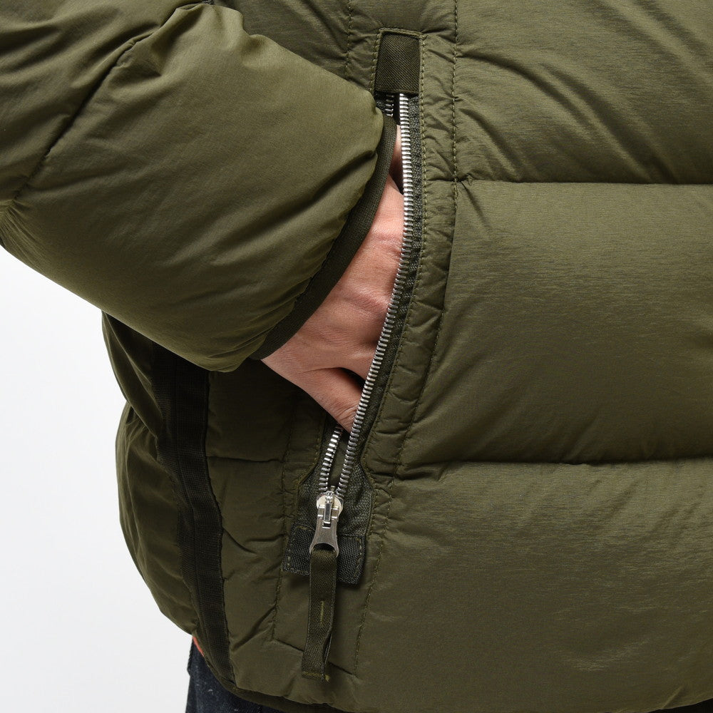 STONE ISLAND(ストーンアイランド) ナイロンストレッチフーデッドダウンジャケット 791543728