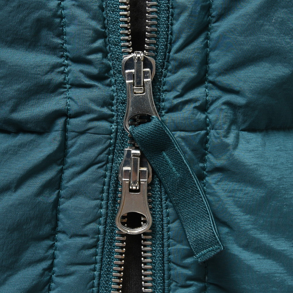 STONE ISLAND(ストーンアイランド) ナイロンストレッチスタンドカラーダウンジャケット 791544028