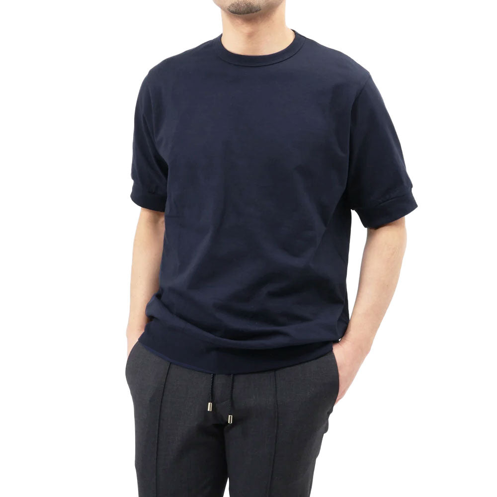 身長167cm・体重62kg、着用サイズ44