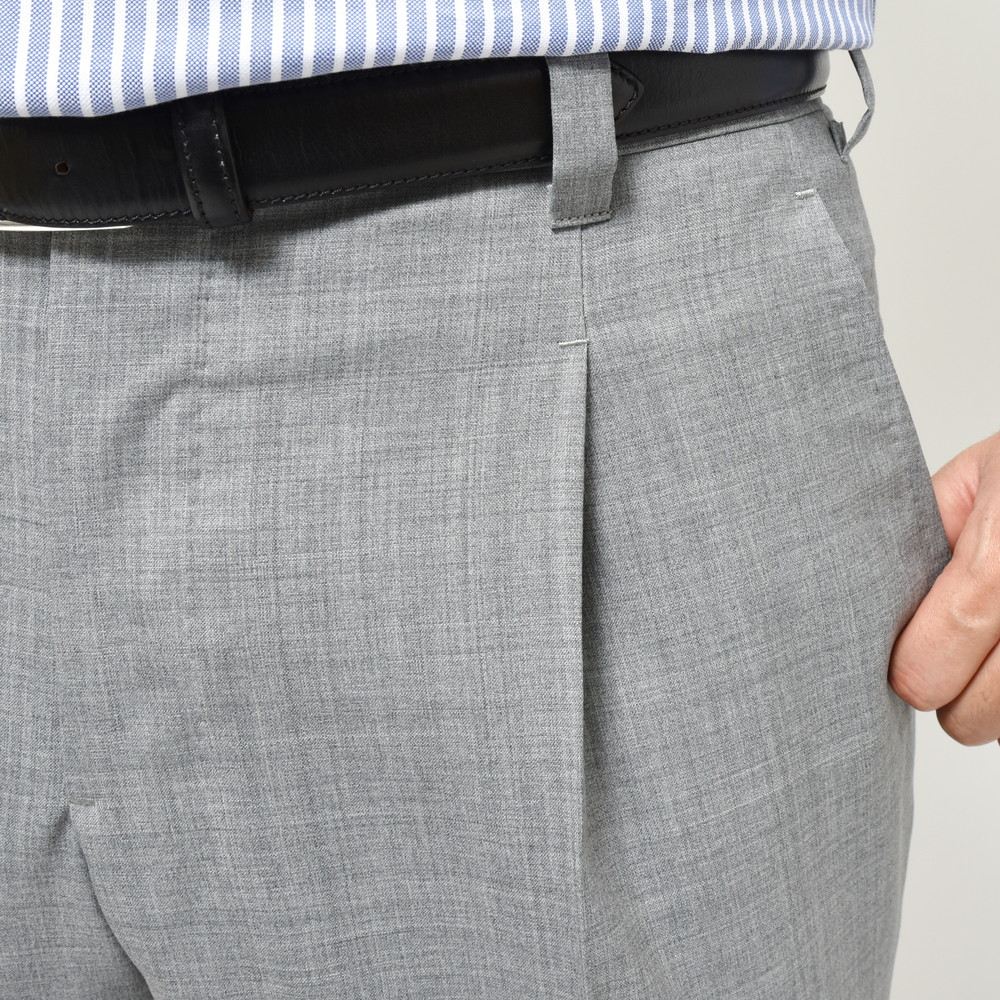 IGARASHI TROUSERS(五十嵐トラウザーズ) ウールトロピカル1プリーツスリムテーパードパンツ IGT/1OUTP/CNB