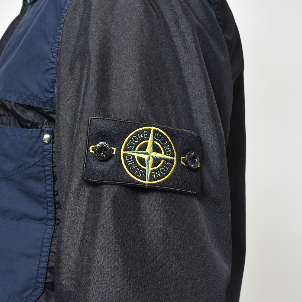 STONE ISLAND(ストーンアイランド) ポリエステルナイロントラッカージャケット 80-154-29-32