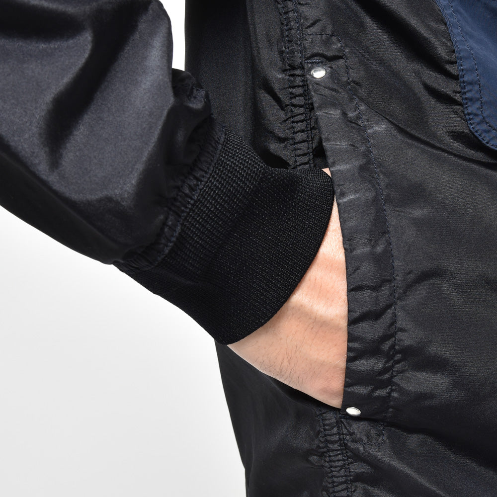 STONE ISLAND(ストーンアイランド) ポリエステルナイロントラッカージャケット 80-154-29-32