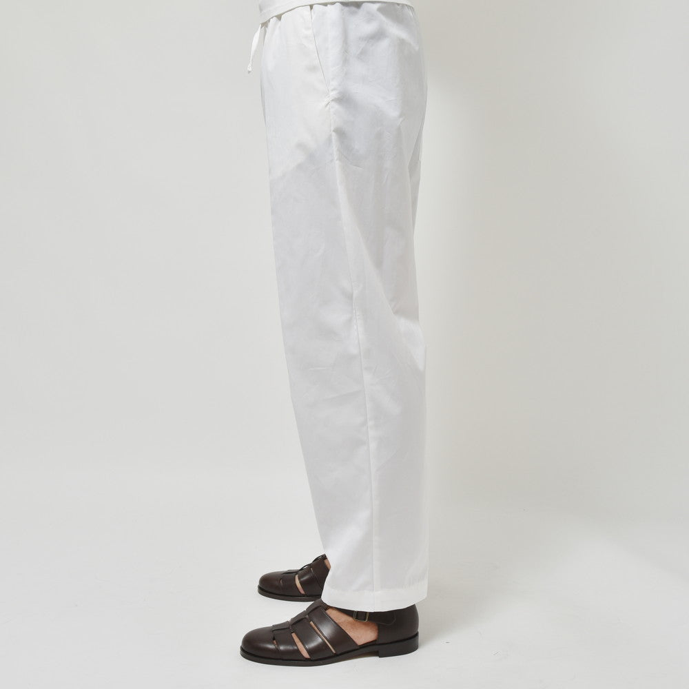 LARDINI(ラルディーニ) NARDOナルド コットンポプリンリラックステーパードシャーリングパンツ 3NARD0840