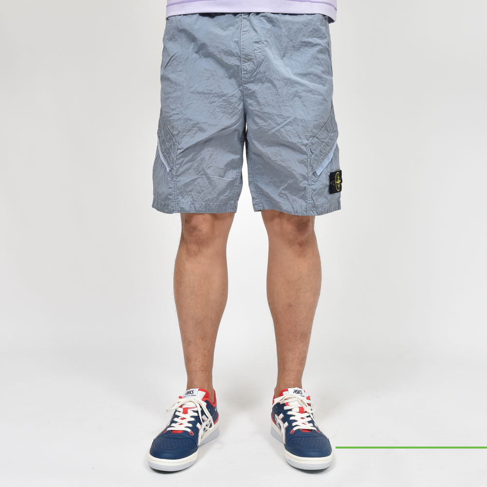 STONE ISLAND(ストーンアイランド) ガーメントダイナイロンメタルシャーリングカーゴショーツ 80-15L-17-19