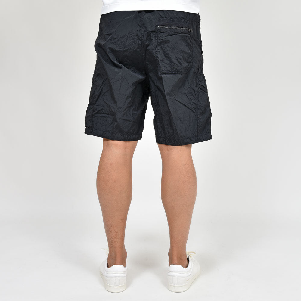 STONE ISLAND(ストーンアイランド) ガーメントダイナイロンメタルシャーリングカーゴショーツ 80-15L-17-19