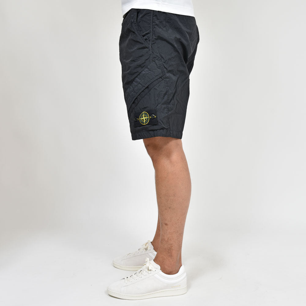 STONE ISLAND(ストーンアイランド) ガーメントダイナイロンメタルシャーリングカーゴショーツ 80-15L-17-19
