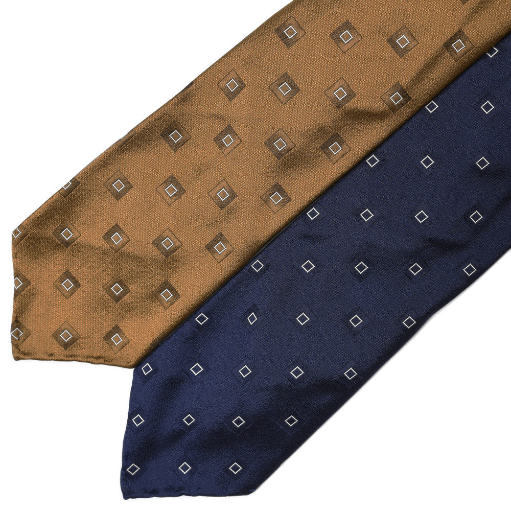 TIE YOUR TIE(タイ ユア タイ) シルクスクエア小紋ジャガードセッテピエゲタイ 17806