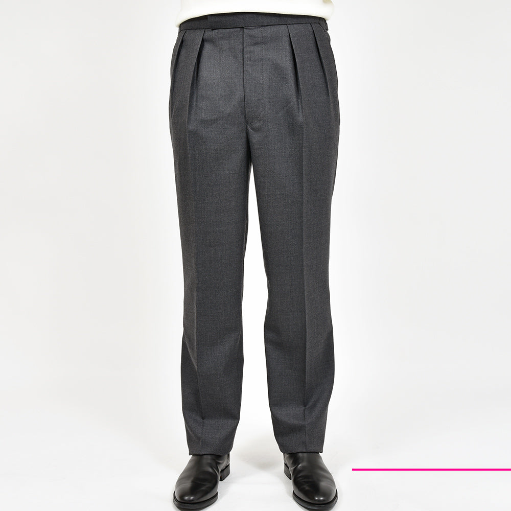 Fumiya Hirano THE TROUSERS フミヤヒラノトラウザーズ ウール サキソニー サイドアジャスター 2インプリーツ ドレスパンツ REGENT