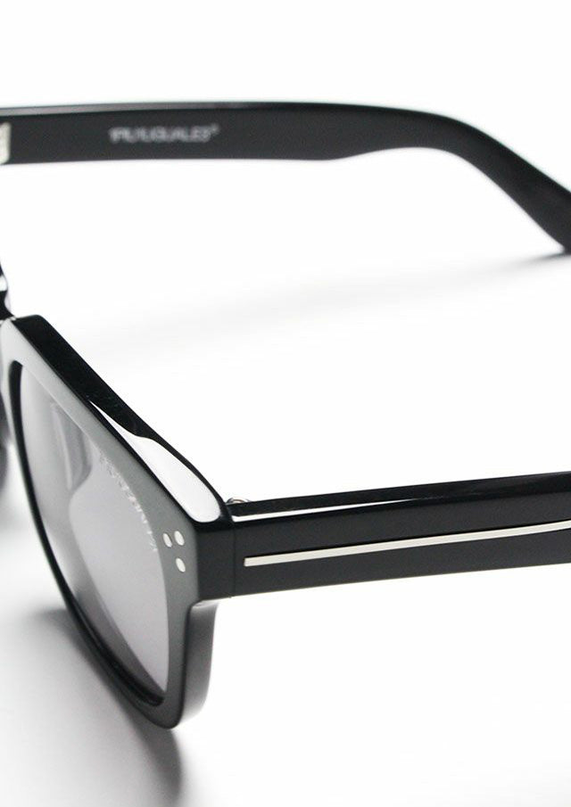 ウノピゥウノウグァーレトレ / RETRO SQUARE SUNGLASS SILVER/MRG524-PLT018