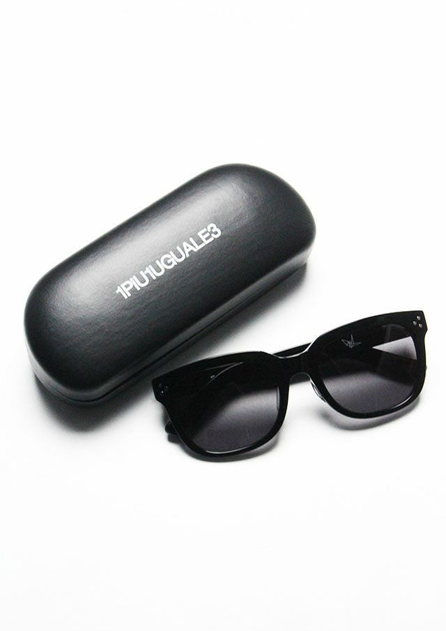 ウノピゥウノウグァーレトレ / RETRO SQUARE SUNGLASS SILVER/MRG524-PLT018