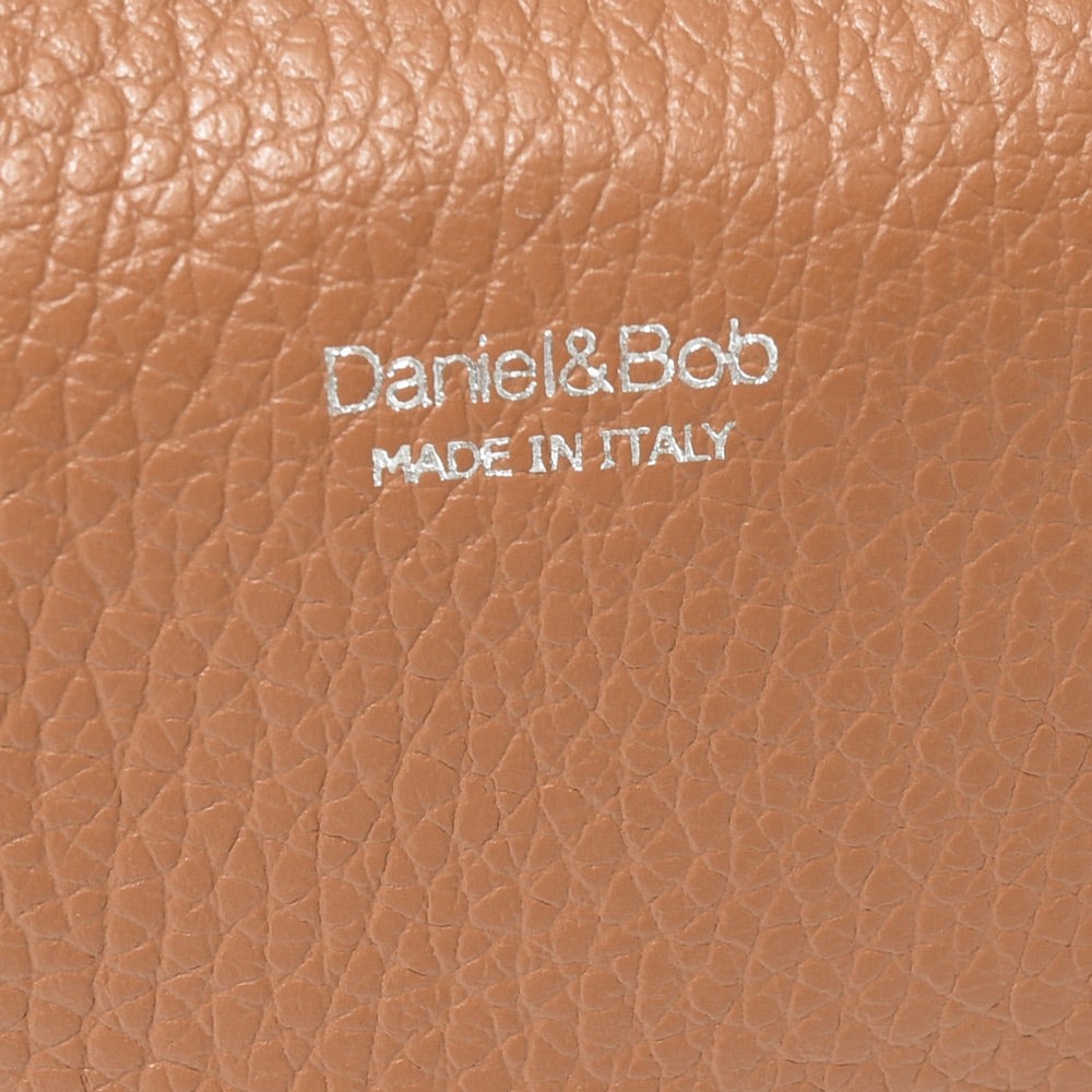 Daniel&Bob(ダニエルアンドボブ) シュリンクレザーシミニポーチ GFT103.17