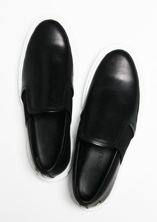 ウノピゥウノウグァーレトレ / SLIP-ON/MRG568 COW153【3colors】
