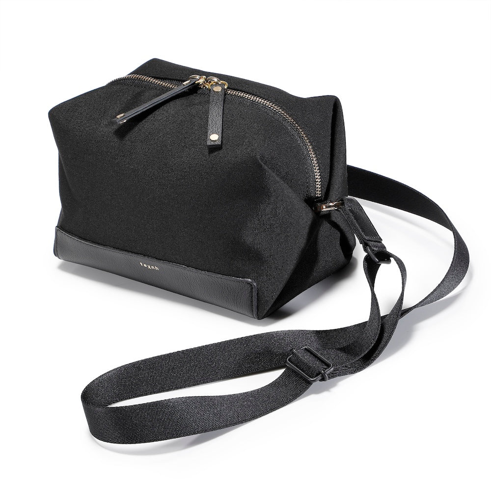 テクネ / PIECE POUCH(ショルダーストラップ付き)/B08-00325-F