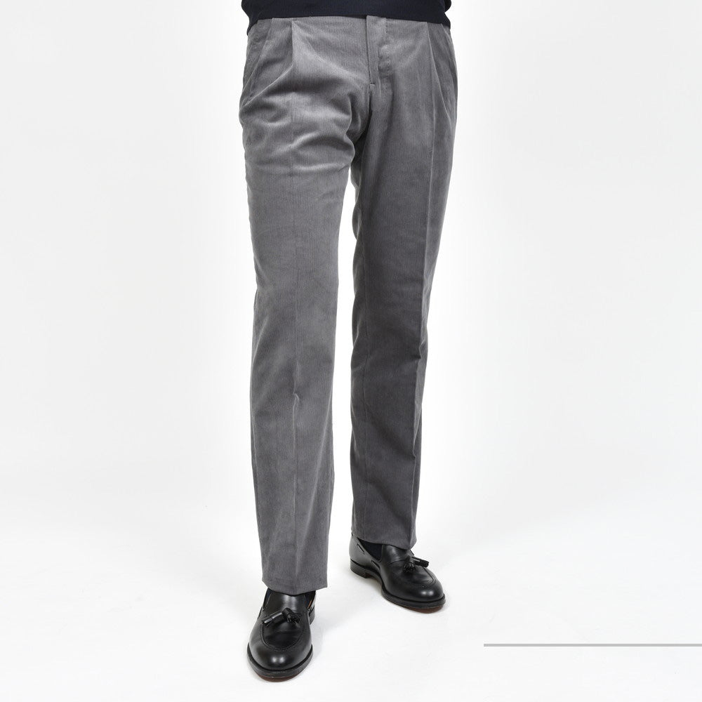 IGARASHI TROUSERS(五十嵐トラウザーズ) コットンコーデュロイ2プリーツサイドアジャスターテーパードパンツ IGT/2OUTP/SB14148