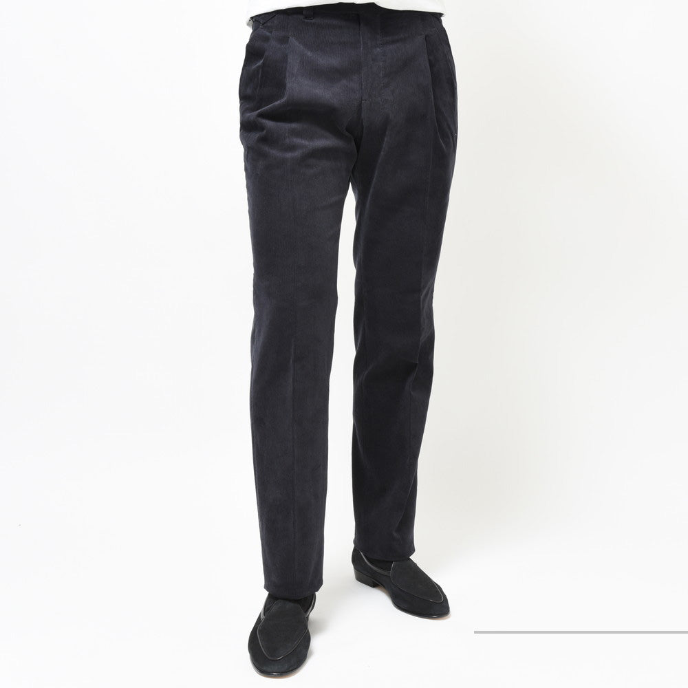 IGARASHI TROUSERS(五十嵐トラウザーズ) コットンコーデュロイ2プリーツサイドアジャスターテーパードパンツ IGT/2OUTP/SB14148