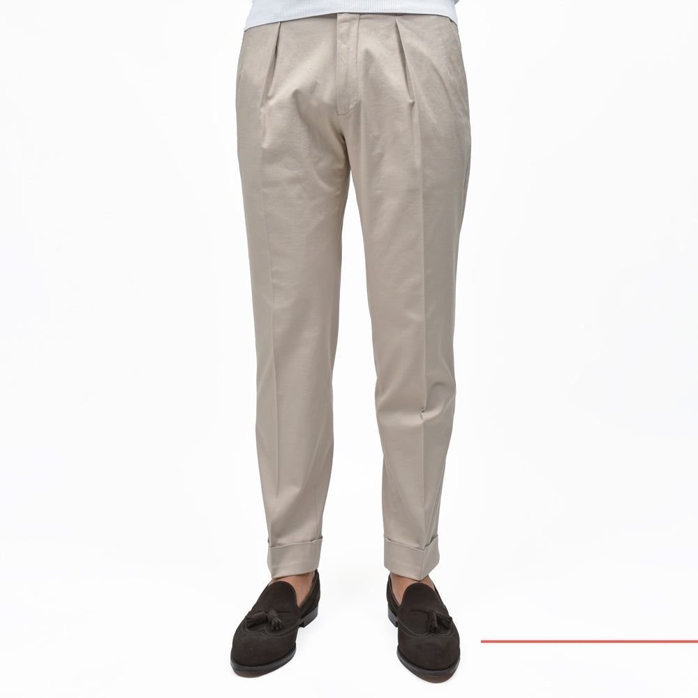 INCOTEX(インコテックス) AUSTINオースティン TAPERED FIT ストレッチコットンブロークンツイル1プリーツテーパードパンツ 1W0901/90460/31547