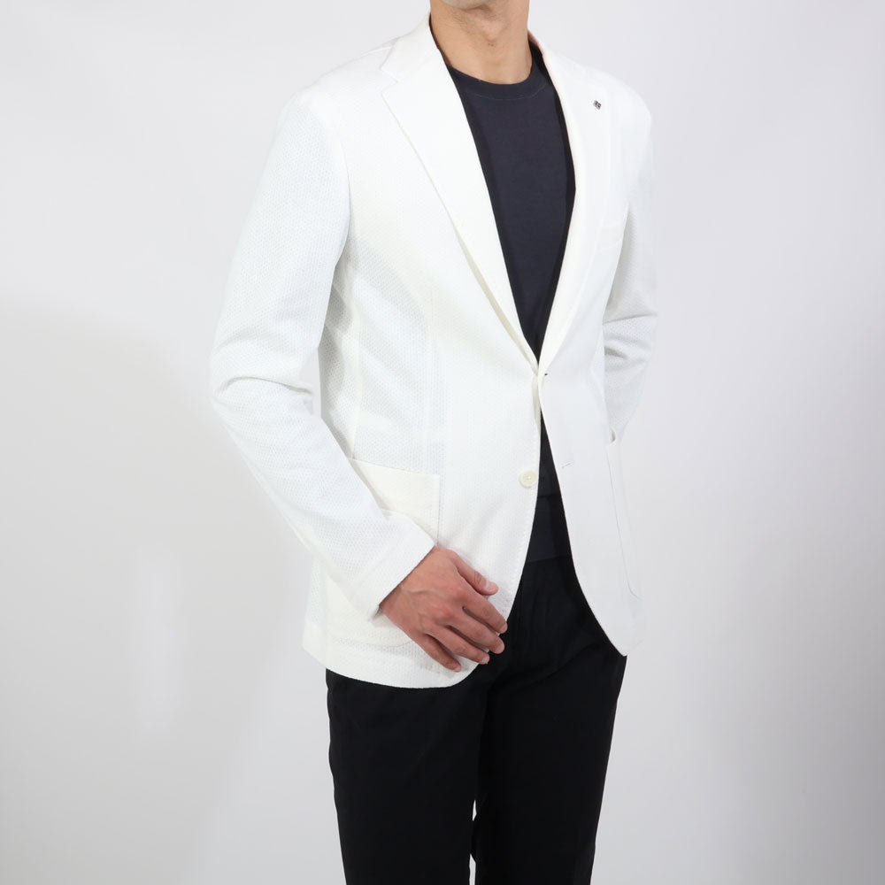 身長183cm・体重72kg/着用サイズ50