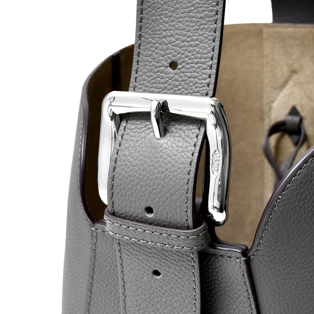 J&M DAVIDSON(J&M デヴィッドソン) QUIVER BUCKETクイバーバケット スモールグレインレザーショルダーバッグ