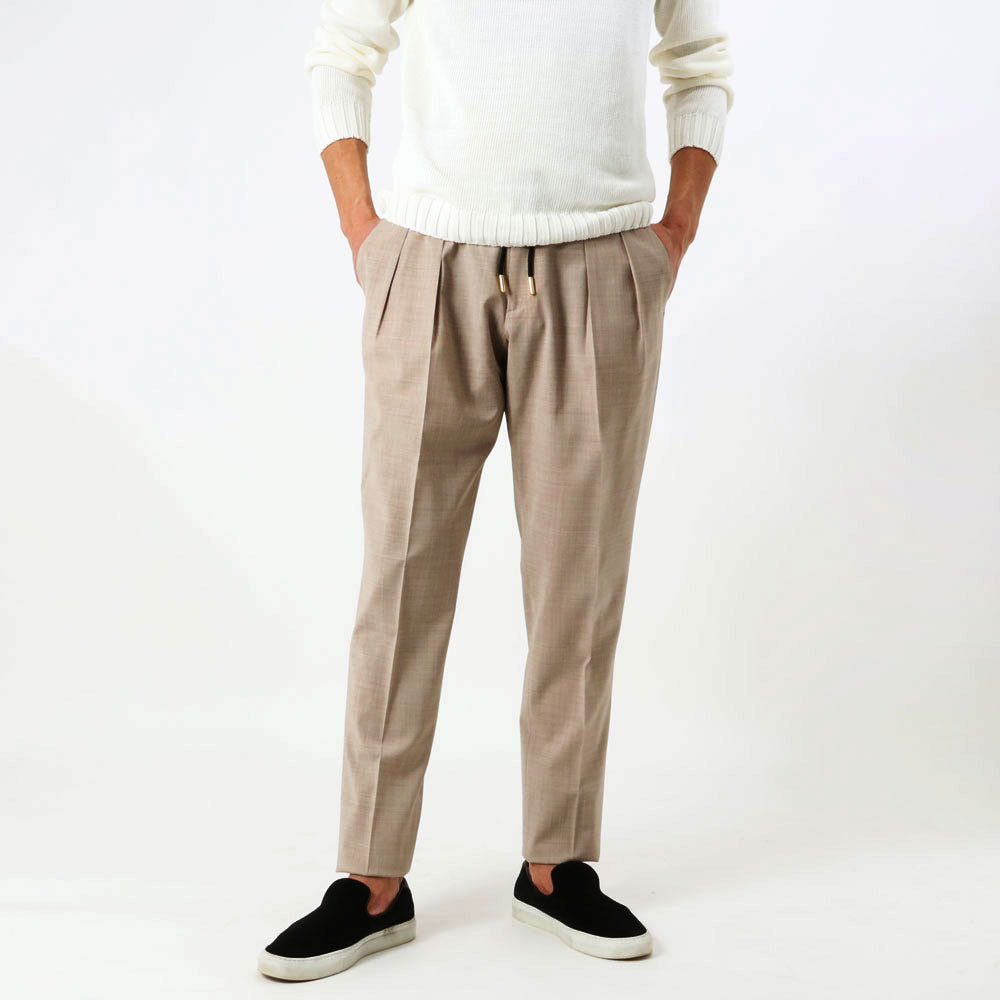 身長183cm/体重72kg・サイズ48<br>