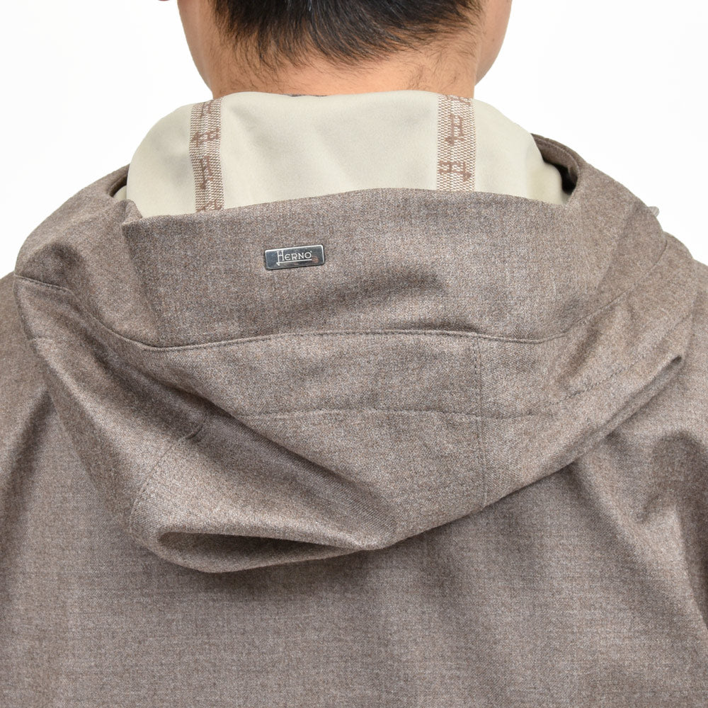 HERNO(ヘルノ) Loro Piana RAIN SYSTEM ウールシルクサキソニーフーディーブルゾン GI000454U-33441