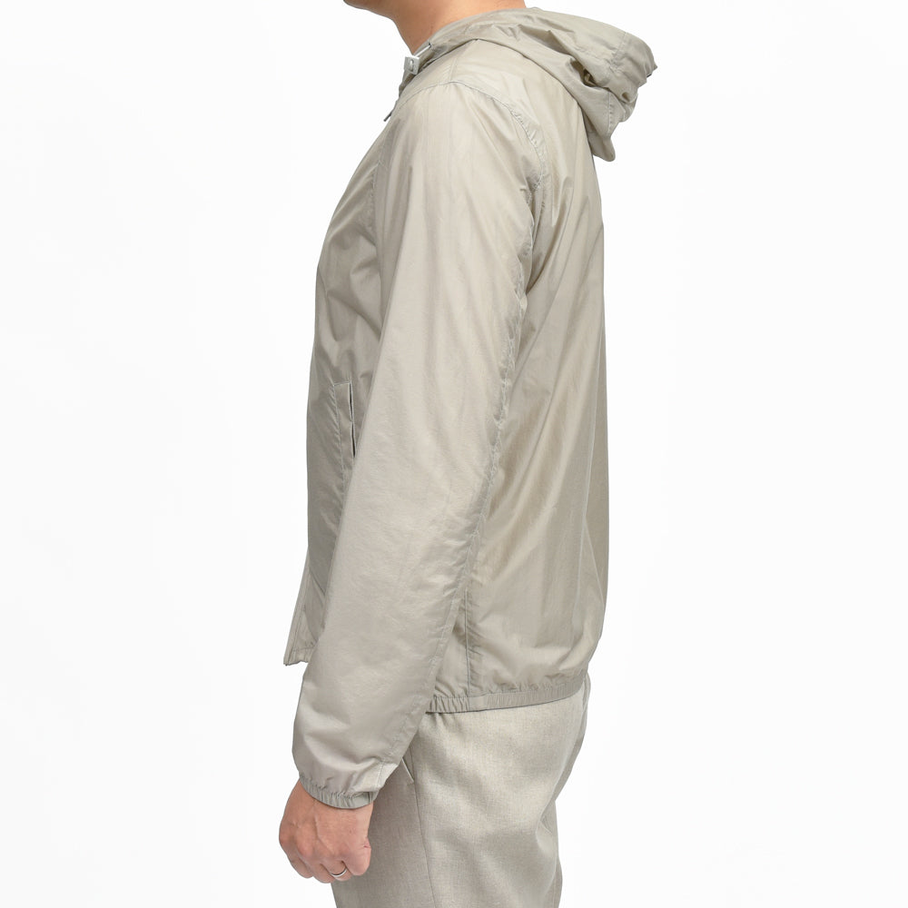 HERNO(ヘルノ) ウォーターレペレントライトウェイトナイロンフーディーブルゾン(パッカブル) GI000486U-12686