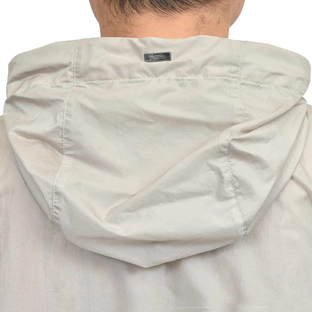 HERNO(ヘルノ) ウォーターレペレントライトウェイトナイロンフーディーブルゾン(パッカブル) GI000486U-12686