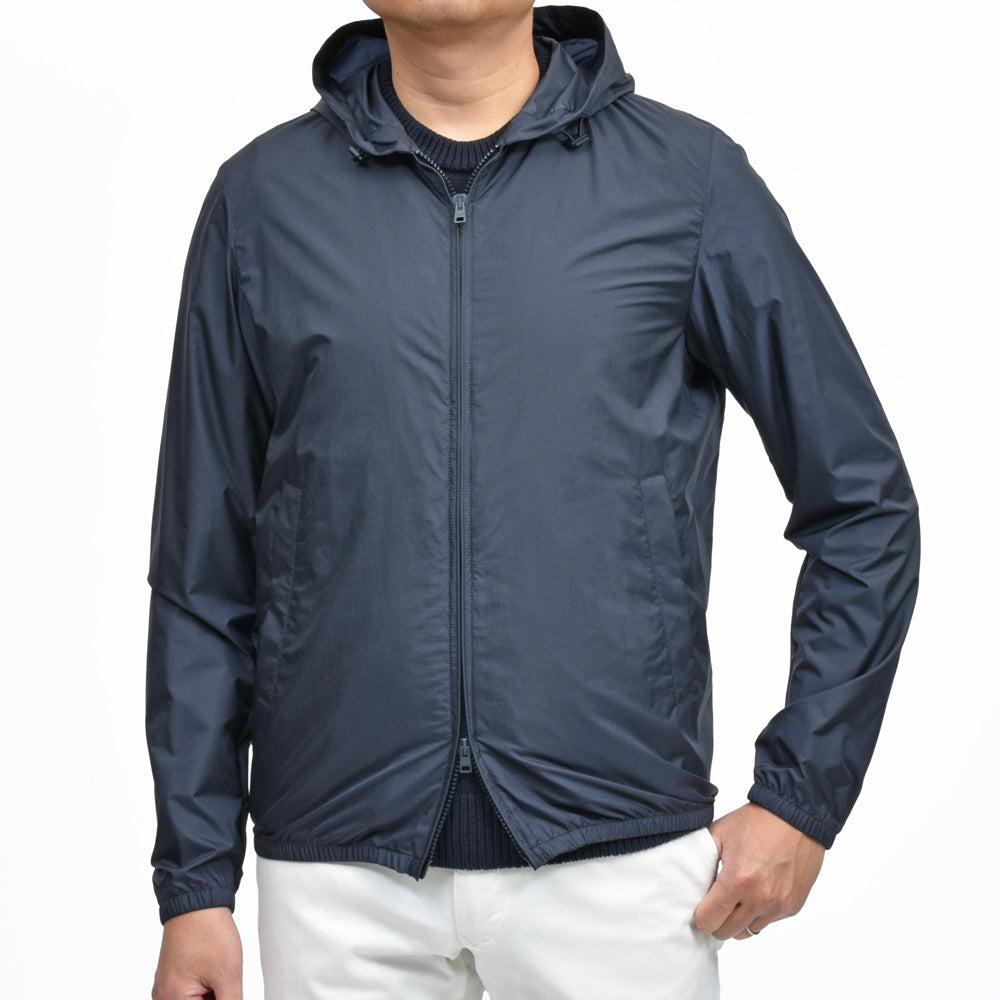 HERNO(ヘルノ) ウォーターレペレントライトウェイトナイロンフーディーブルゾン(パッカブル) GI000486U-12686