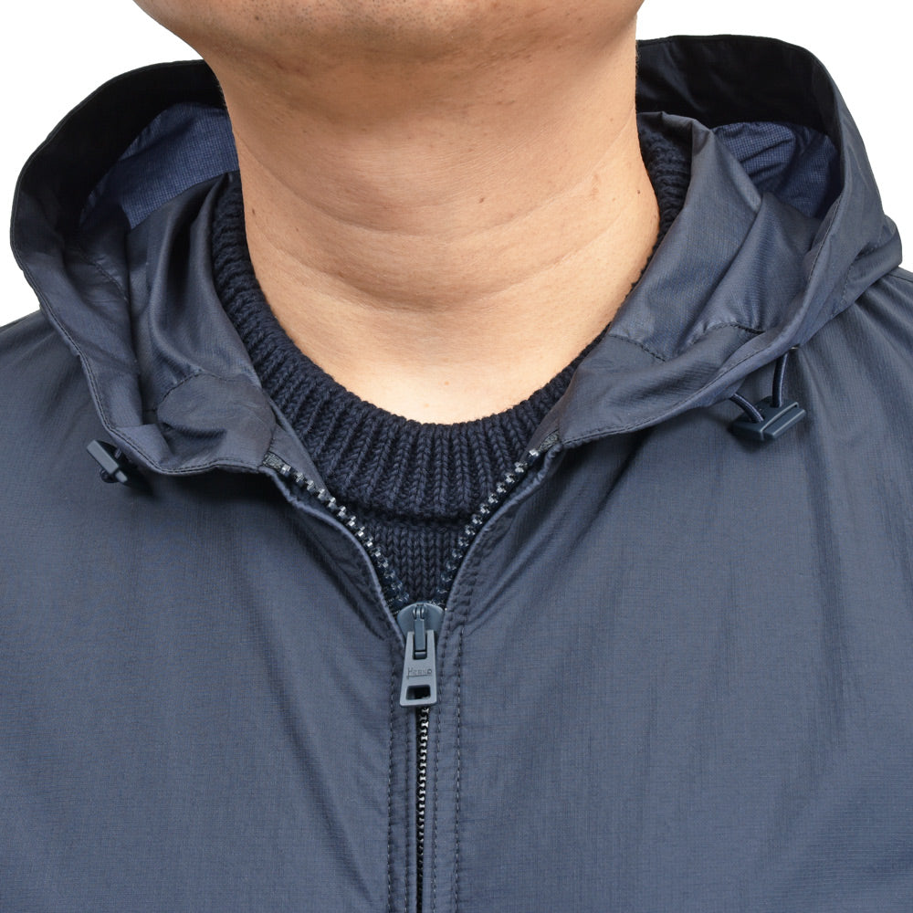 HERNO(ヘルノ) ウォーターレペレントライトウェイトナイロンフーディーブルゾン(パッカブル) GI000486U-12686
