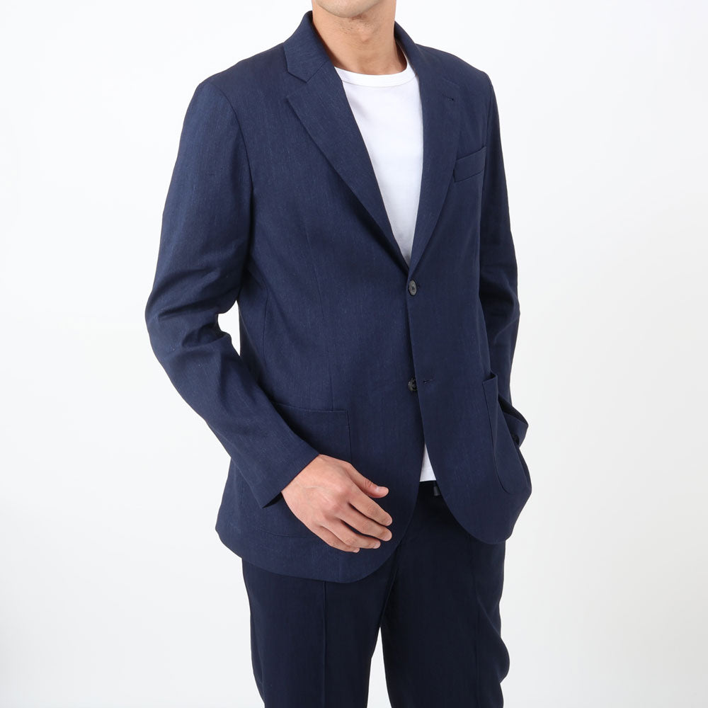 身長183cm/体重72kg・サイズ50<br>