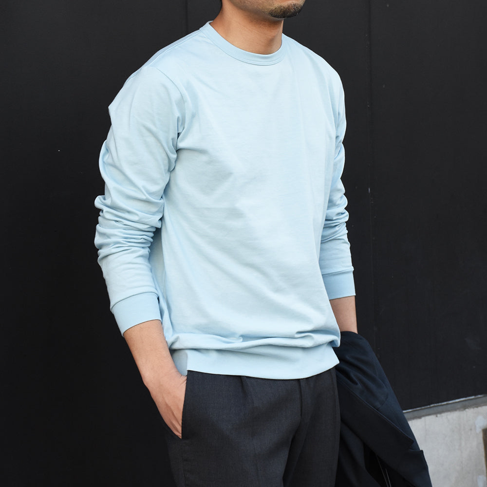 身長167cm・体重62kg、着用サイズ44