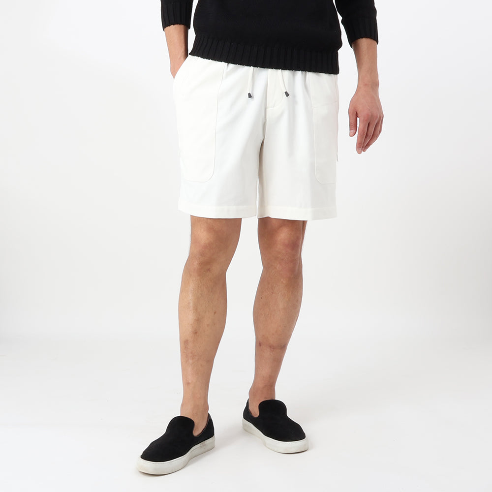 身長183cm/体重72kg、着用サイズ50